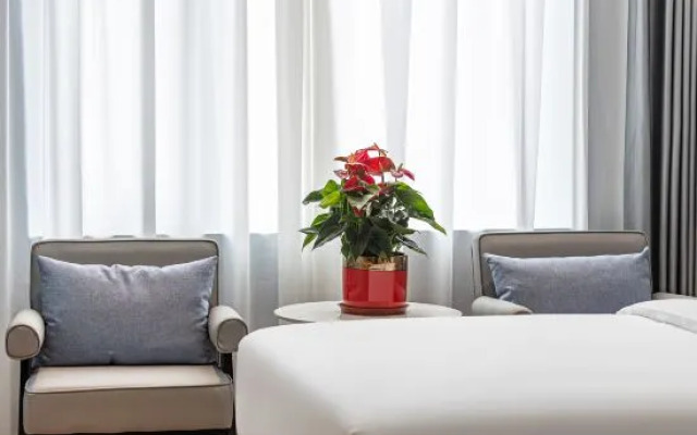 Rezen YunMan Hotel （HNA HK QH ）