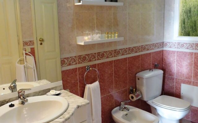 Allons-Y Guesthouse
