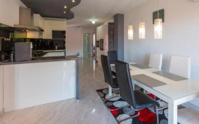 Apartments KETY