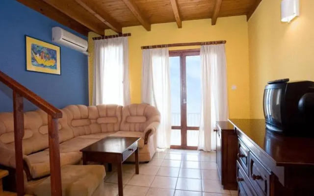 Hotel Los Dos Gallos (Dvata Petela)