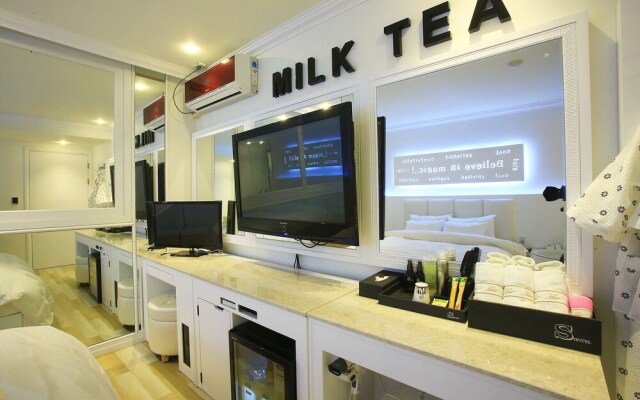 Yangpyeong Show Hotel