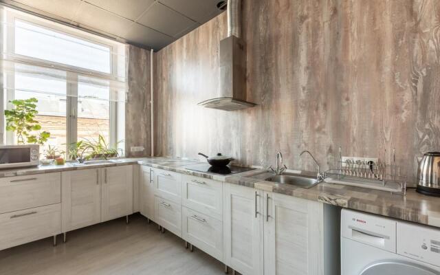 Отель «Ананас»