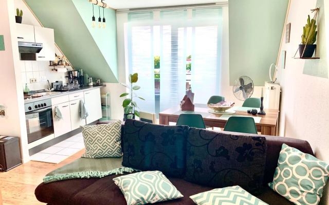 Eigenes Apartment im Herzen der Stadt mit Balkon und WLAN