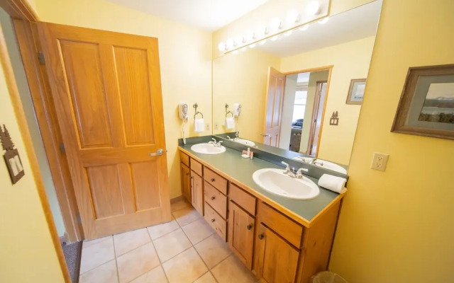 Black Bear 8035 by SummitCove Vacation Lodging