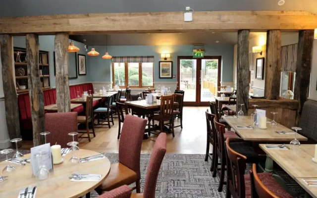 The White Hart by Green King Inns