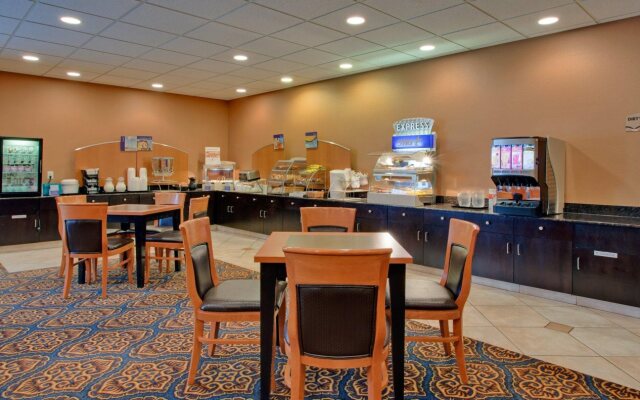 Holiday Inn Express Airport-Calgary by IHG