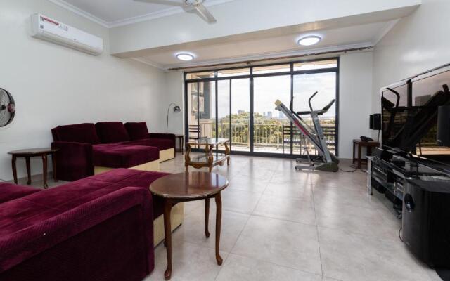 Lovely 3bedroom condo with pool