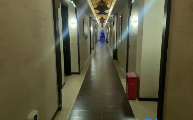 Weidi Heying Apartment