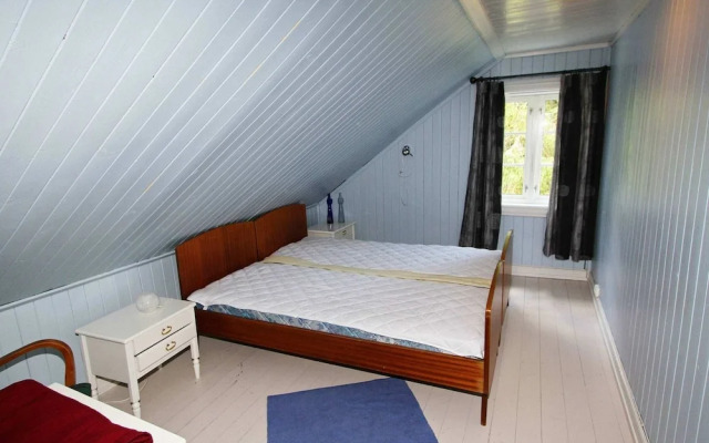 8 Person Holiday Home in Kvas