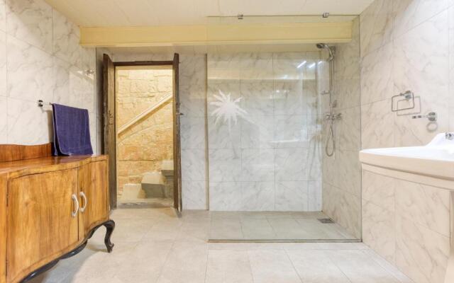 VLT214- Valletta 2 Bedroom Townhouse