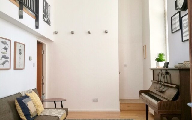 1 Bedroom Mezzanine Flat
