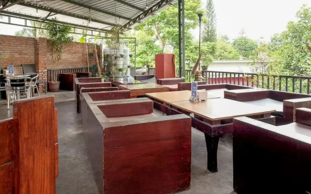 ZEN Rooms near Stasiun Kota Baru