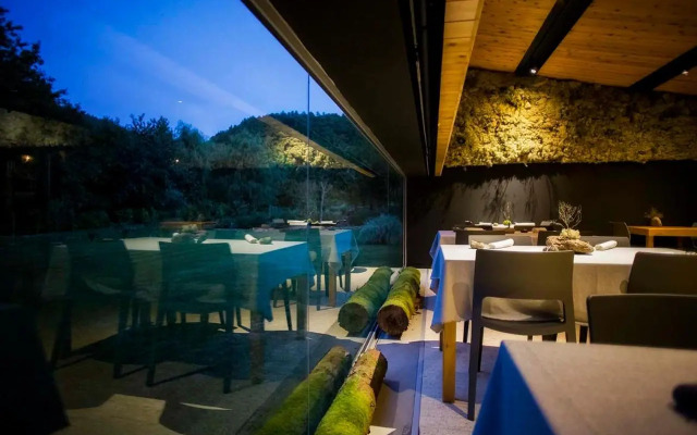 Furnas Lake Forest Living