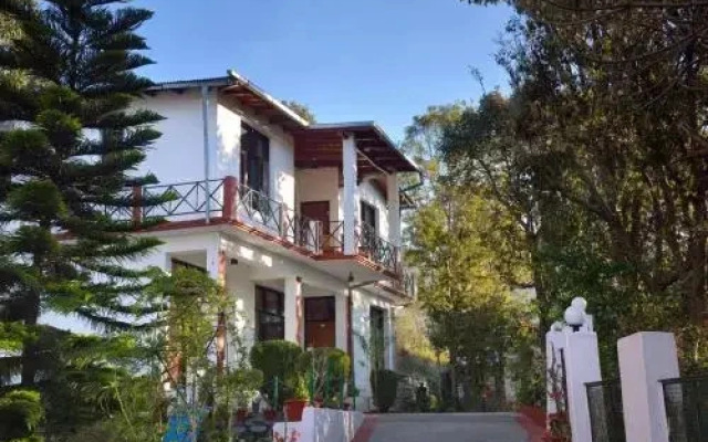 Hotel Maya Regency Bhimtal