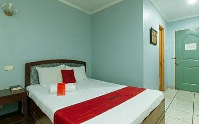 RedDoorz @ La Brea Inn Baguio