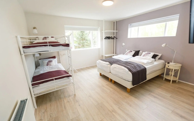 Súlur Guesthouse 1