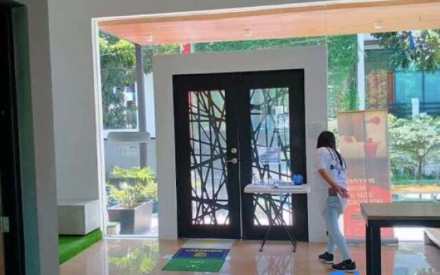 RedDoorz @ Anton's Loft Designer Resort Pansol Calamba Laguna