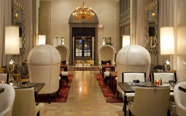 Ambassador Hotel Kansas City, Autograph Collection