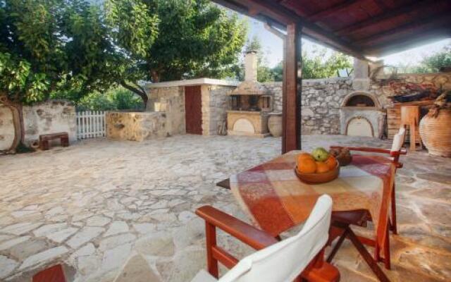 Holiday Home Exopoli
