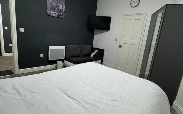 1-bed Apartment in Clifton Nottingham
