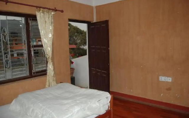 Shrestha Hotel