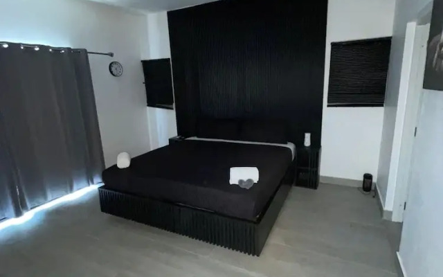 Level suites