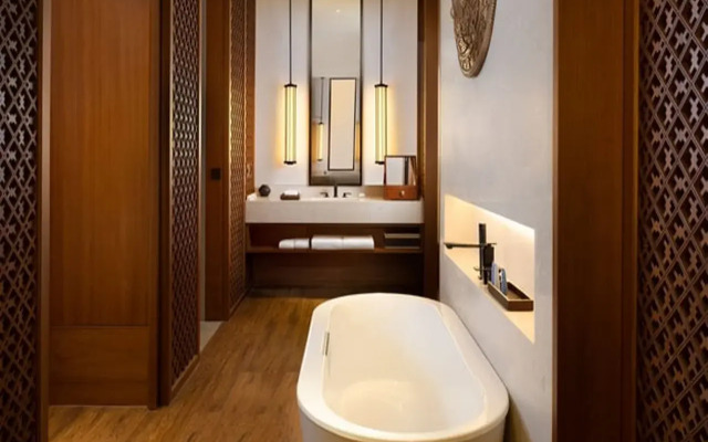 Le Meridien Shimei Bay Beach Resort & Spa