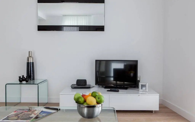 Avant Garde Apartment