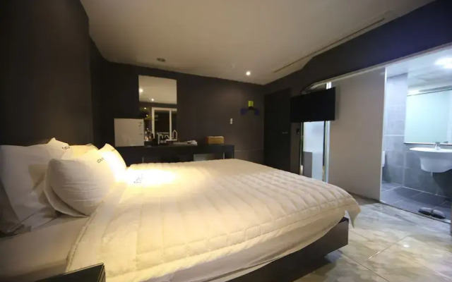 SongJeong coco hotel