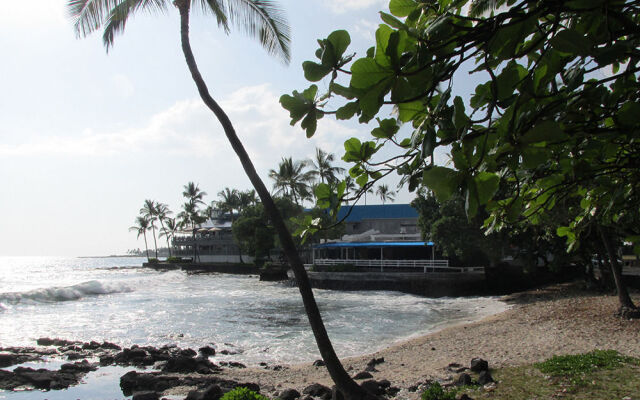 Kona Islander
