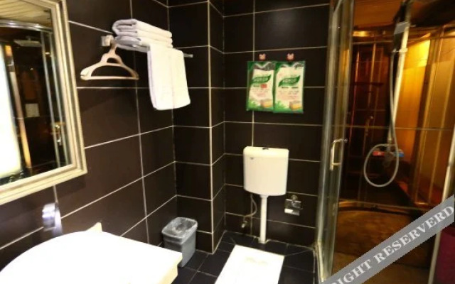 Shengfeng Hotel