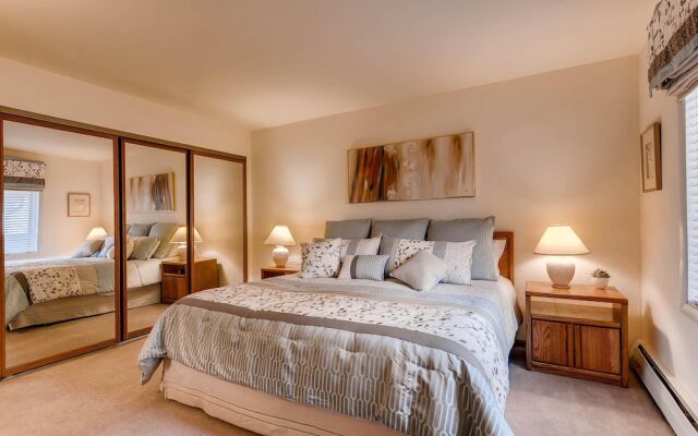 Westwind 109 1BD 1.5ba Gold Condo