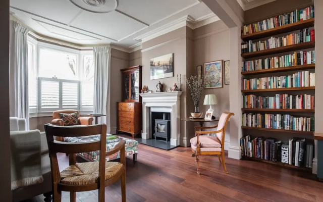 Caithness Road VI by Onefinestay
