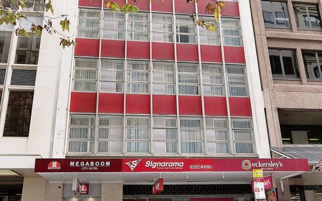 Megaboom City Hotel