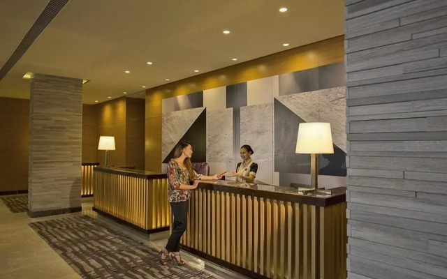 Holiday Inn & Suites Makati by IHG