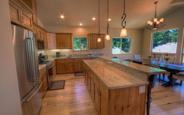 Hole in One Hideaway