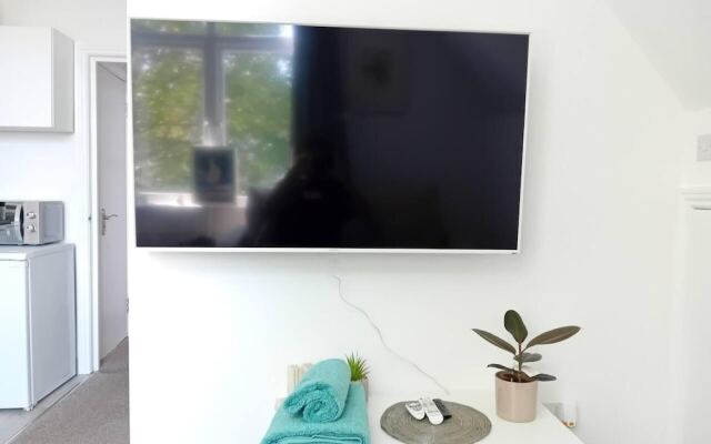 Modern Spacious Apartment Families & Corporate