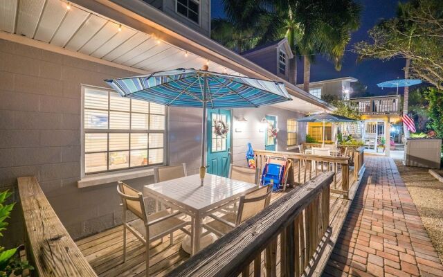 Banana Bay Club Beachside Villas