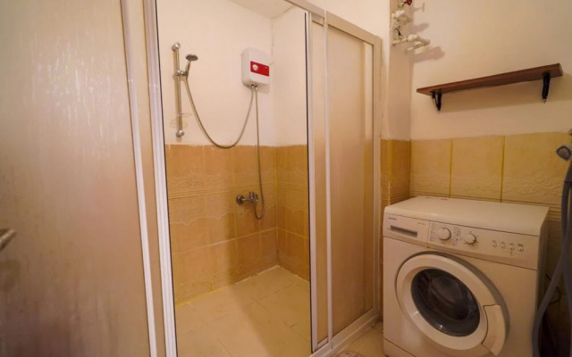 Serene and Central Flat With Balcony in Muratpasa