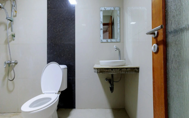 RedDoorz Syariah @ Delta Sari Aloha Waru