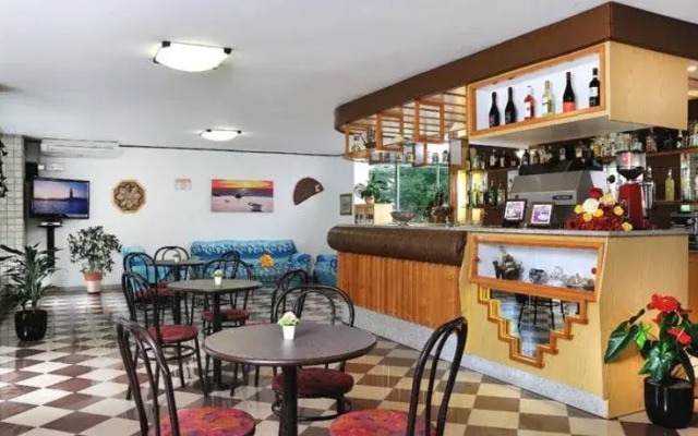 Hotel Atis