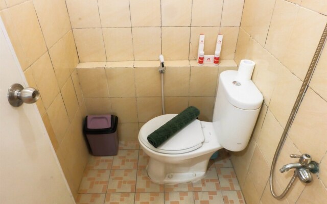 Best Location Green Pramuka Apartment