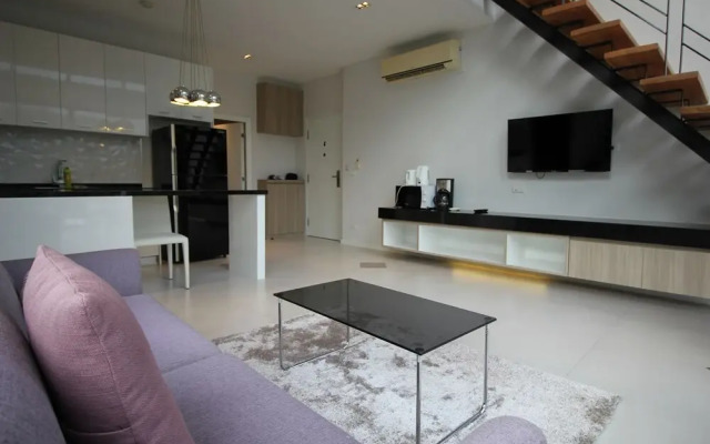 Super Duplex Apartment Icon Park A51