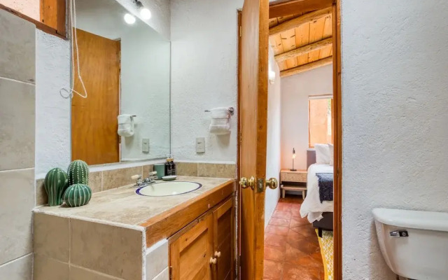Luxury 3BR Cabin, Lakeview in Valle de Bravo