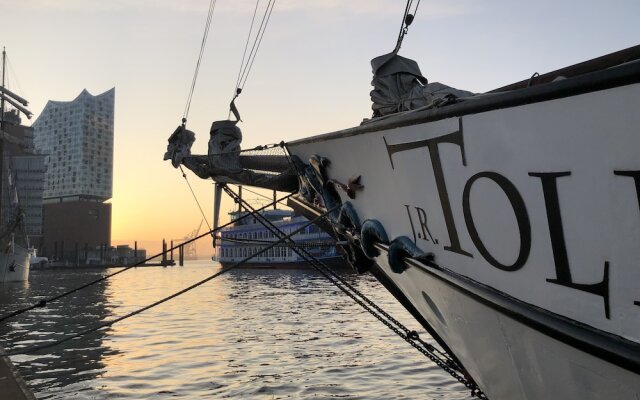 Segelschiff J.R. Tolkien