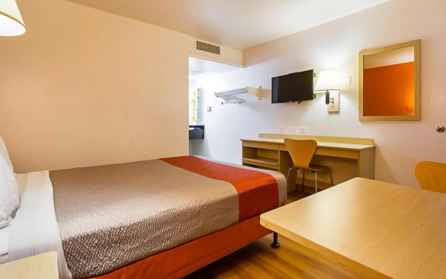 Motel 6 Mesa North