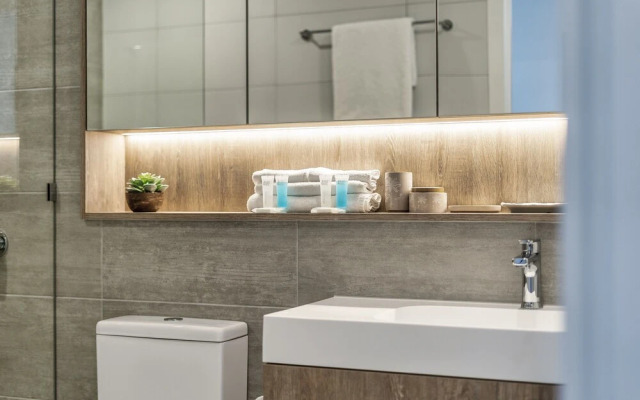 Broadbeach Casino Private Apartment GCLR