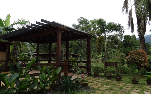 Sheridan Organic Farm and Eco Village