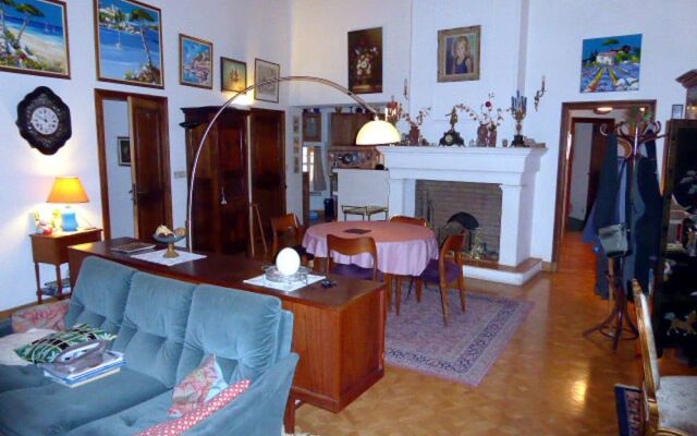 Dolphin's B&B