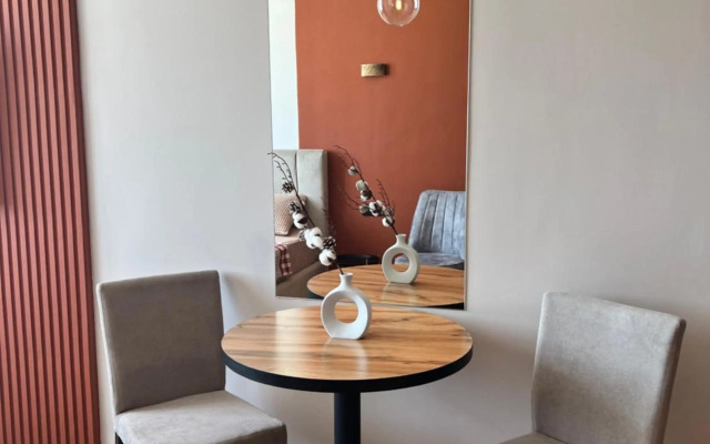 green plaza - sunset room